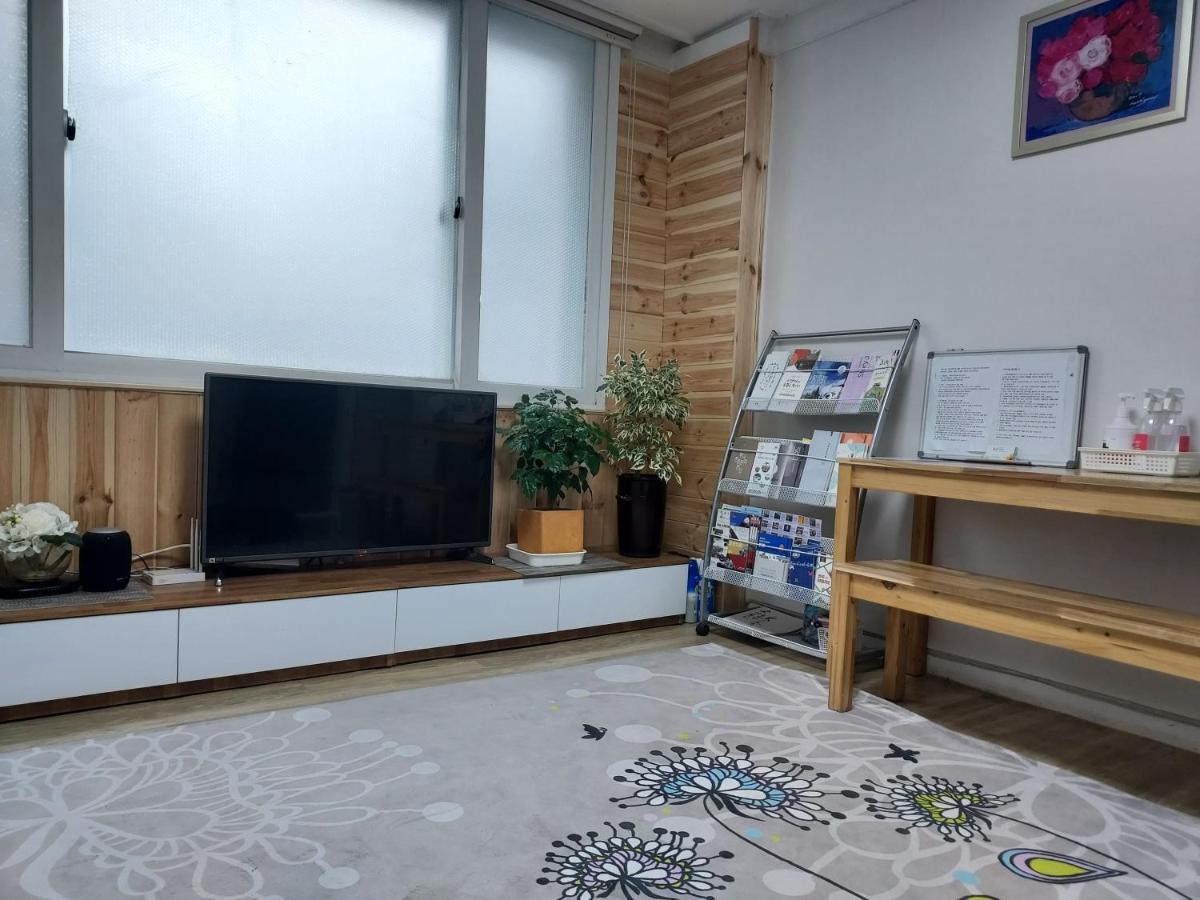 J&J Guesthouse Jeonju Dış mekan fotoğraf